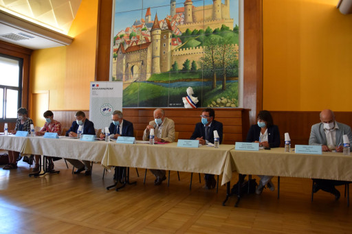 Deux conventions dans le cadre de la revitalisation des villages et petites villes