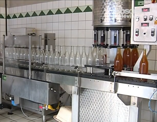 Fraize : l’atelier de jus de fruits s'équipe d'une nouvelle machine