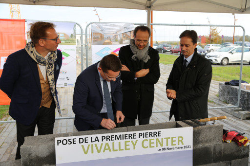 Pose de la première pierre du futur Vivalley Center à Liévin