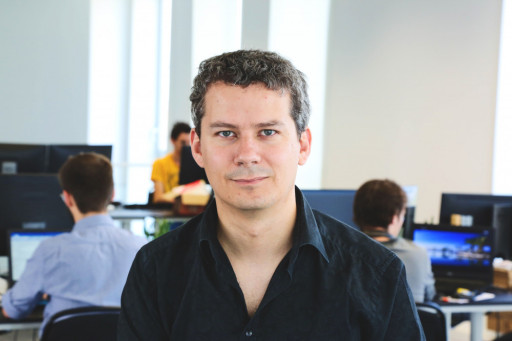 Romain Moulin, CEO de l'entreprise lilloise Exotec : «Il n'y a plus le choix : il faut robotiser les entrepôts»