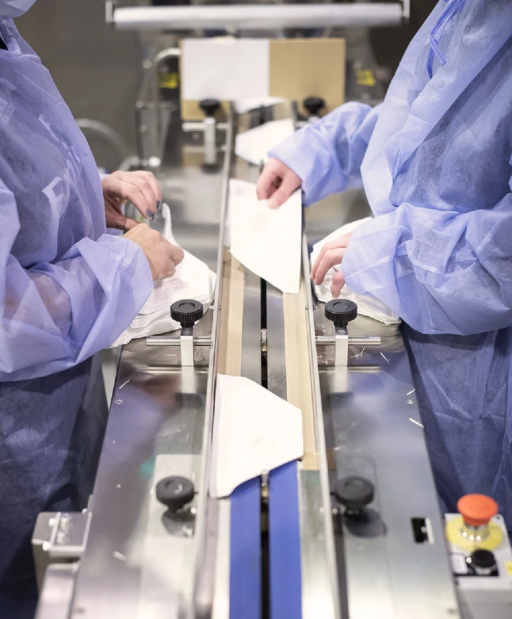 Fackelmann fabrique des masques FFP2 de la même matière que ses sacs à aspirateurs