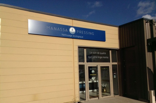 Pirey abrite le pressing écologique « Manassa Pressing »