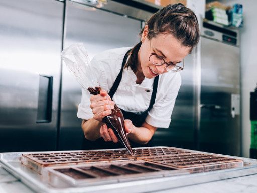 Les métiers de bouche : entre vocation et opportunité de rebond professionnel 