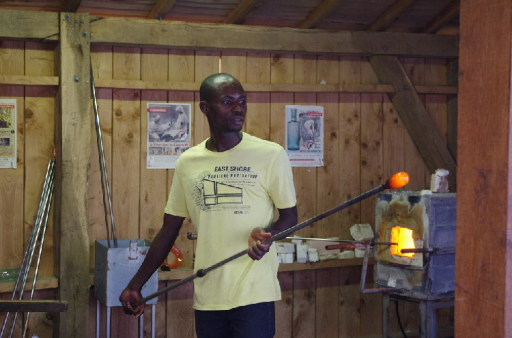 Younoussa Traoré s’invite chez l’association des Amis du Verre