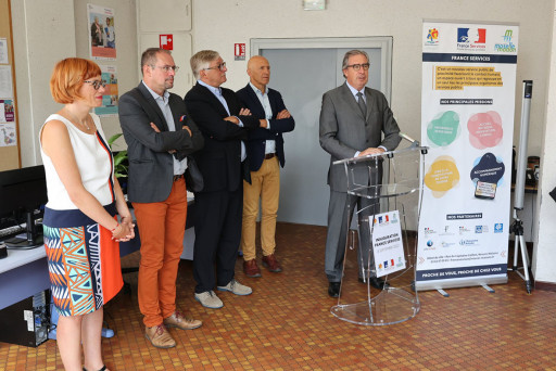 Une Maison France Services à Neuves-Maisons