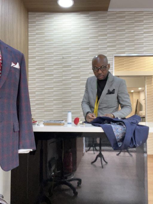 Ngotis l’art du sur-mesure s’expose dans le centre-ville de Compiègne