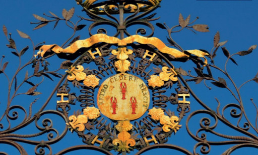 Patrimoine saône-et-loirien : la grille d'honneur du château de Pierre-de-Bresse retrouve sa splendeur