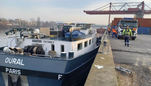 Sogestran Logistics expérimente une nouvelle offre de transport décarboné sur la Seine