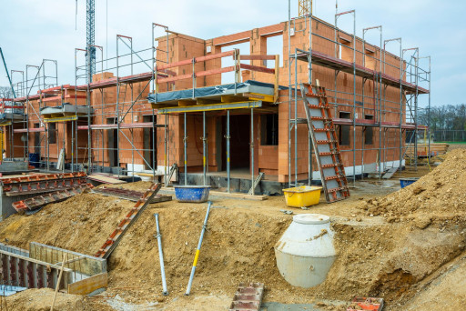 L’immobilier chahuté, mais pas coulé