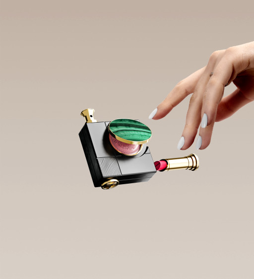 Temyris refait vivre la minaudière pour les retouches maquillage