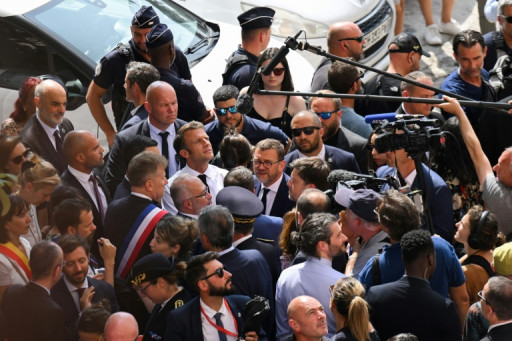 Macron termine son marathon marseillais en s'attaquant au logement insalubre