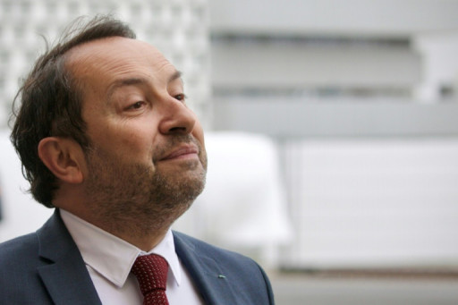 Face aux émeutes, droite et extrême droite rivalisent d'appels à la fermeté