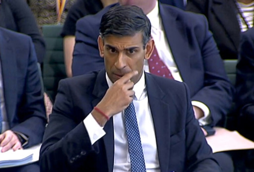 Royaume-Uni: le Premier ministre Rishi Sunak en pleine tourmente estivale
