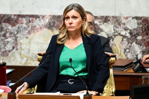 La présidente de l'Assemblée "atterrée" par la présence de députés au rassemblement interdit en mémoire d'Adama Traoré