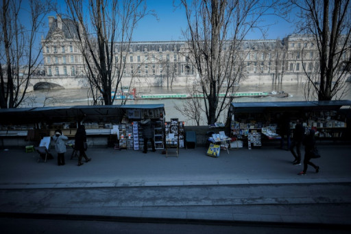JO: les bouquinistes parisiens refusent de déménager pour la cérémonie d'ouverture