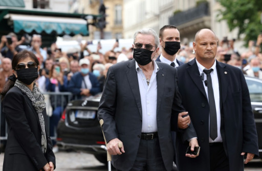 Affaire Delon: Hiromi Rollin porte plainte à son tour contre les enfants de l'acteur