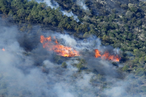 Espagne: l'incendie à la frontière avec la France sous contrôle