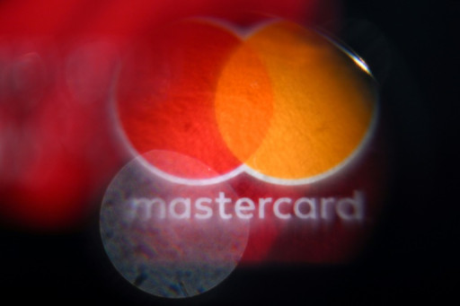 Dans le sponsoring sportif, le match entre les géants du paiement Visa et Mastercard