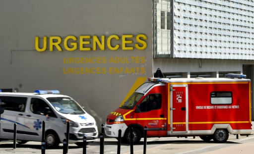 "Encore pire que l'an dernier": les urgences asphyxiées au coeur de l'été