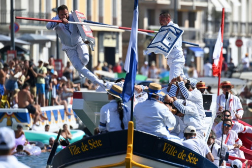 "C'est notre Coupe du monde": à Sète, la passion des joutes nautiques