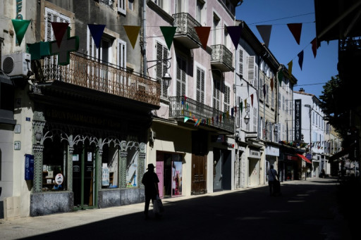 La France continue de suffoquer, 19 départements en vigilance rouge canicule, 37 en orange