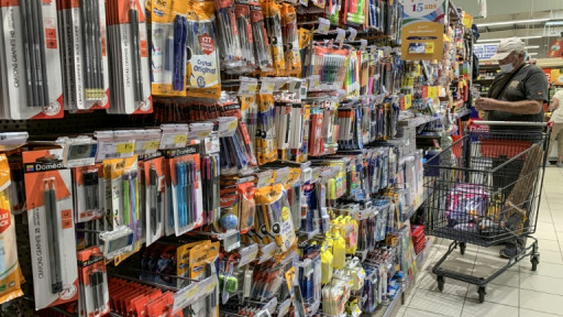 Initiative politique de Macron: la gauche ira sans "illusion" et boycottera le dîner