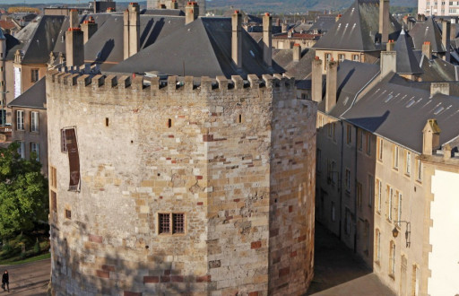 À Thionville, la Tour aux Puces mène dans les couloirs du temps