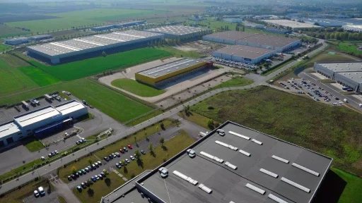 La ZAE Eurotransit, une nuit en travaux