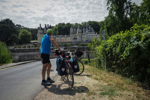Le long des routes cyclables en France, les hébergements dédiés fleurissent
