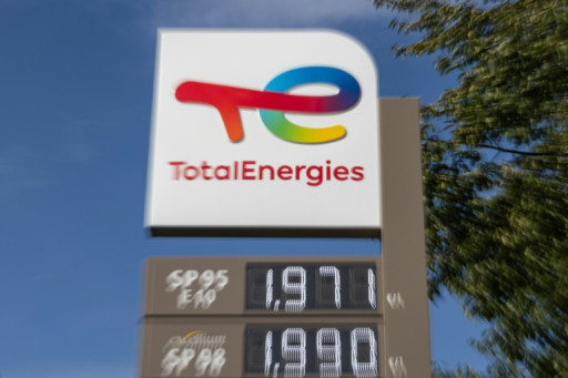 Carburants: TotalEnergies prolonge le plafonnement à 1,99 euro, prix coûtant dans des supermarchés