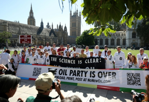Londres autorise un champ de pétrole controversé, au grand dam des écologistes