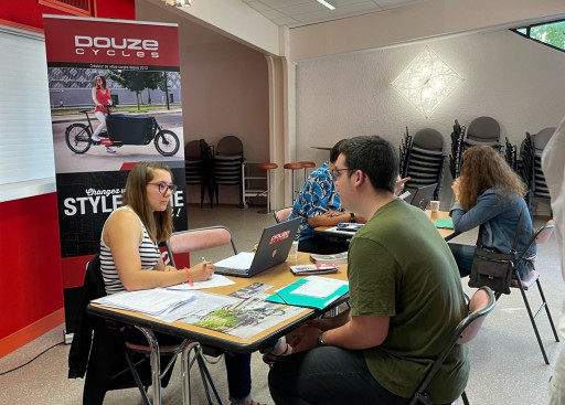 Un job dating pour les anciens salariés du CEAT de Longvic