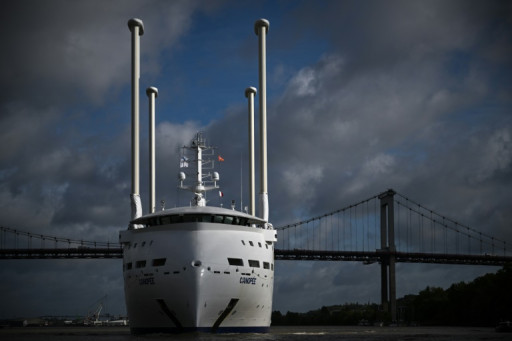 "Canopée", le premier navire cargo à voiles au monde inauguré à Bordeaux