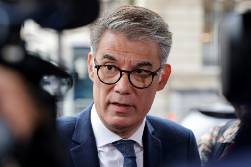 Israël/Gaza: Faure (PS) reproche à Macron de ne pas "avoir tenu une ligne de neutralité"