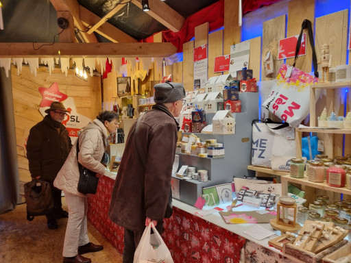 Le Chalet Qualité MOSL, comme un voyage dans la hotte artisanale du père Noël...