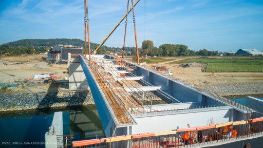 À Montmacq, le plus long pont du secteur 1 du Canal Seine-Nord Europe se construit