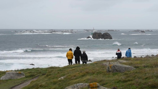 Tempête Ciaran: des vents record secouent le nord-ouest du pays