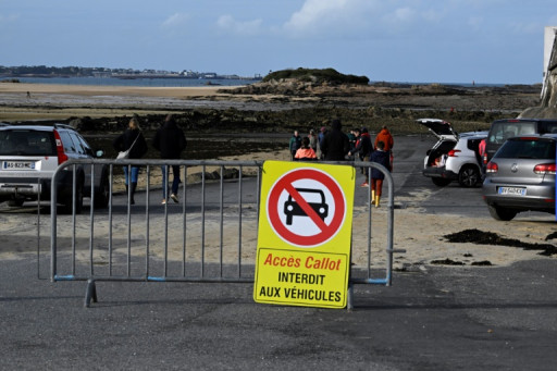La tempête Ciaran progresse à travers le nord-ouest de la France, premiers dégâts