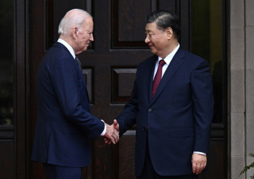 Biden et Xi renouent le dialogue mais actent leurs différends