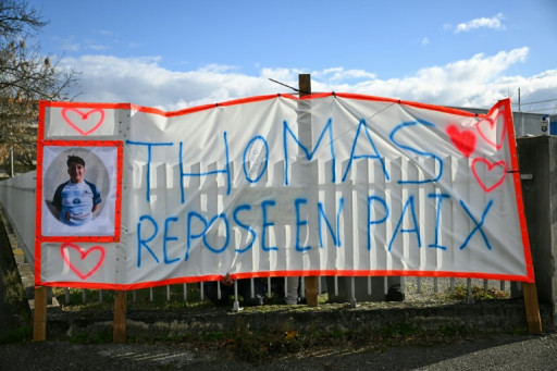 Mort de Thomas: les tensions montent avec l'ultradroite, le procureur appelle au calme