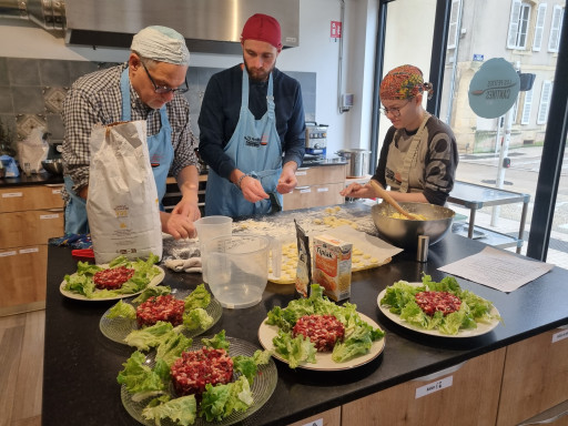 Les Petits Cantines Metz : cet endroit authentique où l'on cuisine et bien plus...