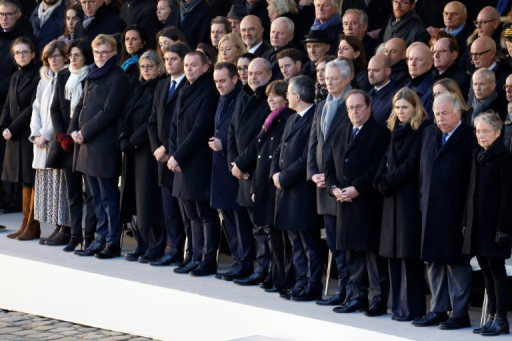 Remaniement: beaucoup d'attente, beaucoup de questions