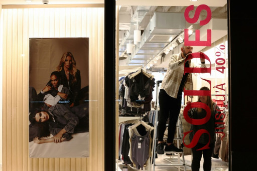 Soldes d'hiver en plein grand froid: les petits commerçants désabusés