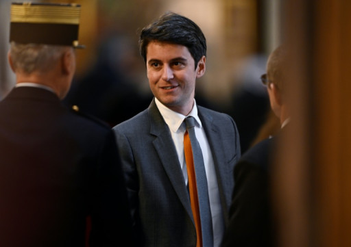 Attal prépare son grand oral avec ses ministres et les "forces vives"