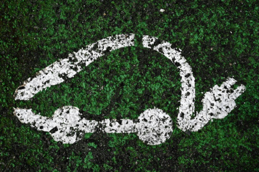 "Leasing social": 90.000 pré-inscrits, la première voiture électrique à 100 euros par mois livrée