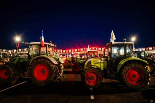 Agriculteurs: 15.000 policiers et gendarmes mobilisés lundi, "siège" de Paris dès 14h
