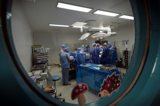 Hôpital: alerte sur le déficit des CHU qui a triplé en un an