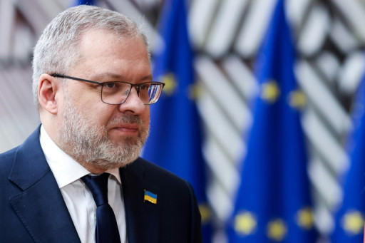 En Ukraine, les assauts russes sur les mines de charbon accélèrent éoliennes et panneaux solaires