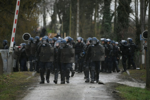 Autoroute Toulouse-Castres: l'étau se resserre sur la ZAD