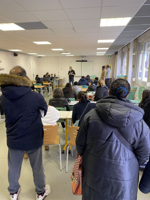 À Metz, 50 ordinateurs offerts aux collégiens de Paul Valéry